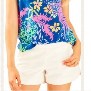 ❣️SALE❣️Lilly Pulitzer Resort White Adie Shorts